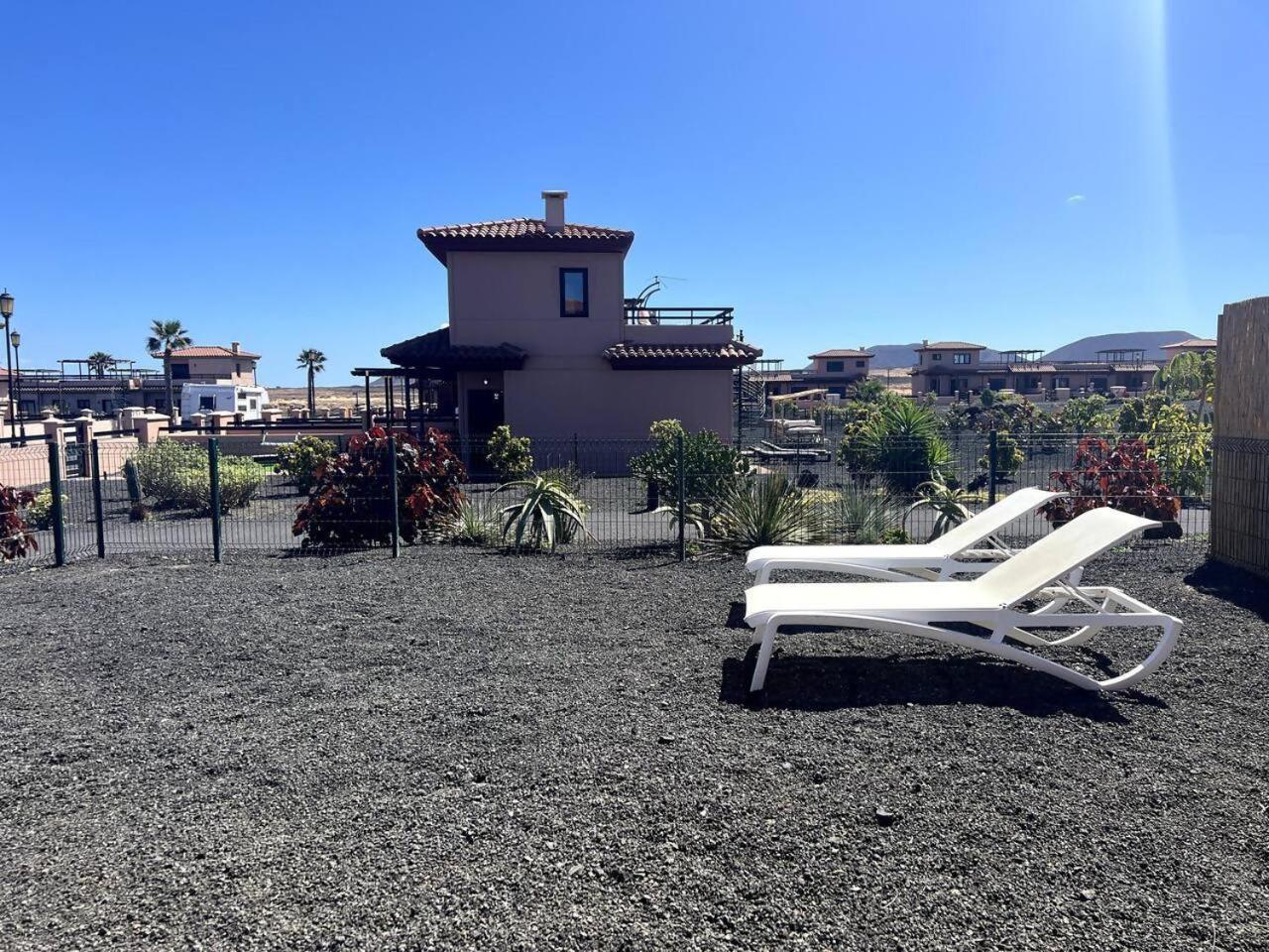 Villa Majanicho Con Piscina Lajares Exteriér fotografie